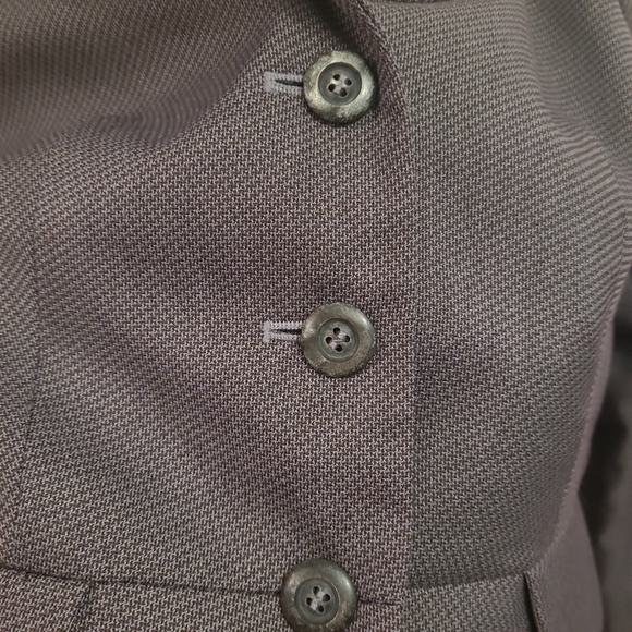 Lovely Collared Peplum Bottom Blazer - Size 8 - Picture 4 of 8